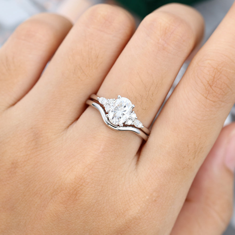 1.33 CT Oval Cluster Moissanite Bridal Set