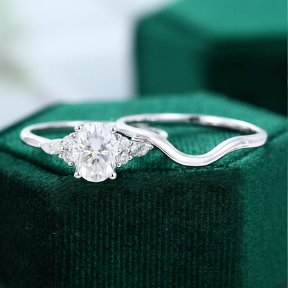 1.33 CT Oval Cluster Moissanite Bridal Set