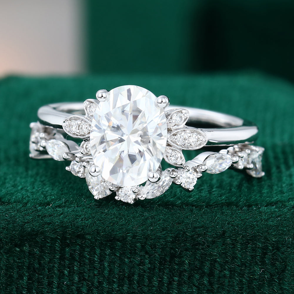 1.33 CT Oval Cluster Moissanite Bridal Set