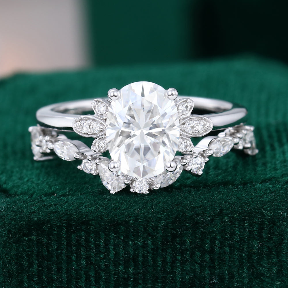 1.33 CT Oval Cluster Moissanite Bridal Set