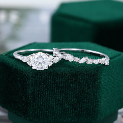 0.88 CT Round Cluster Moissanite Bridal Set