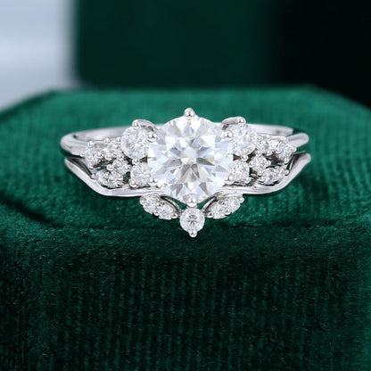 0.88 CT Round Cluster Moissanite Bridal Set
