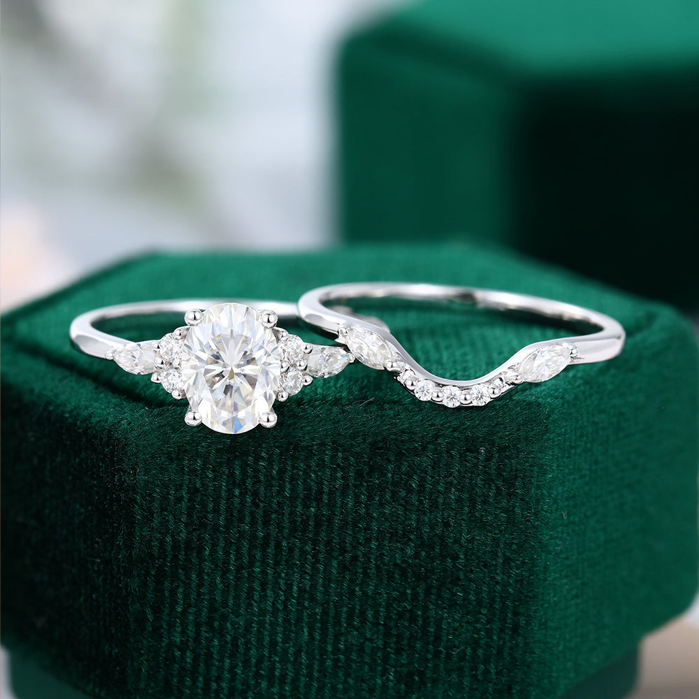 1.33 CT Oval Cluster Moissanite Bridal Set