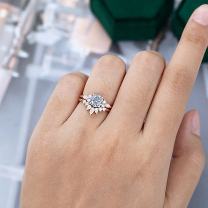 0.88 CT Round Cluster Moissanite Bridal Set