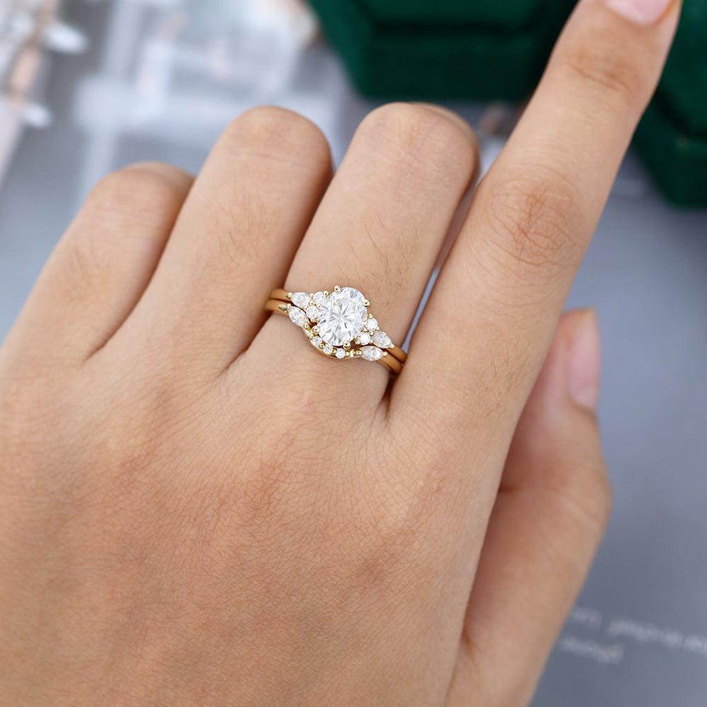 1.33 CT Oval Cluster Moissanite Bridal Set