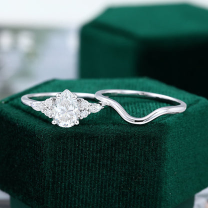 1 CT Pear Cluster Moissanite Bridal Set