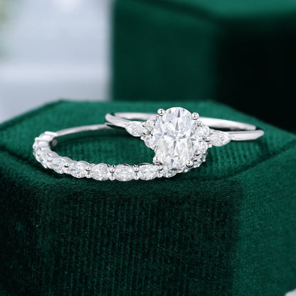 1.33 CT Oval Cluster Moissanite Bridal Set