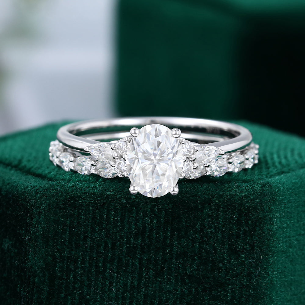 1.33 CT Oval Cluster Moissanite Bridal Set