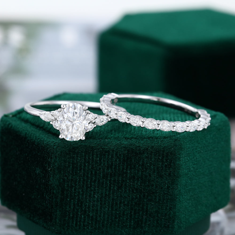 1.33 CT Oval Cluster Moissanite Bridal Set