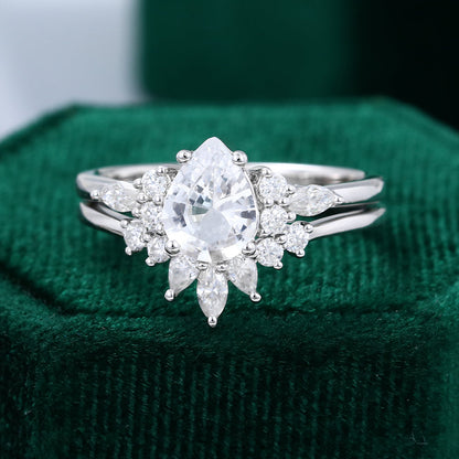 1 CT Pear Cluster Moissanite Bridal Set