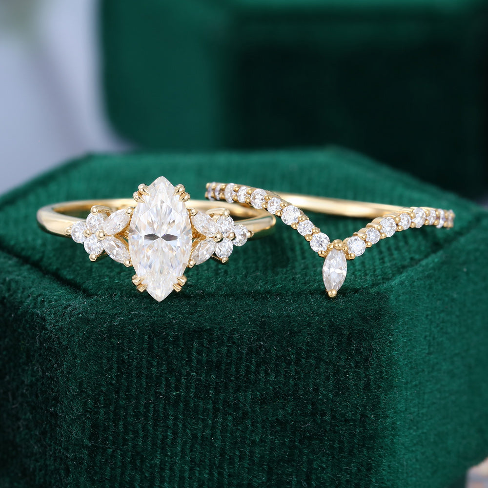 0.9 CT Marquise Cluster Moissanite Bridal Set
