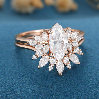 0.9 CT Marquise Cluster Moissanite Bridal Set
