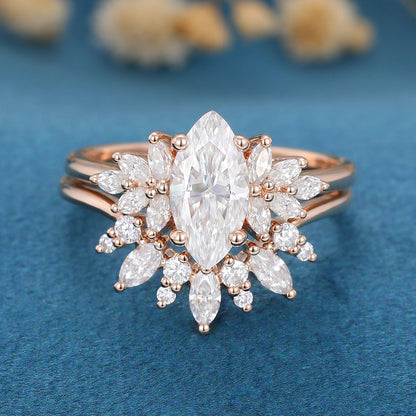 0.9 CT Marquise Cluster Moissanite Bridal Set