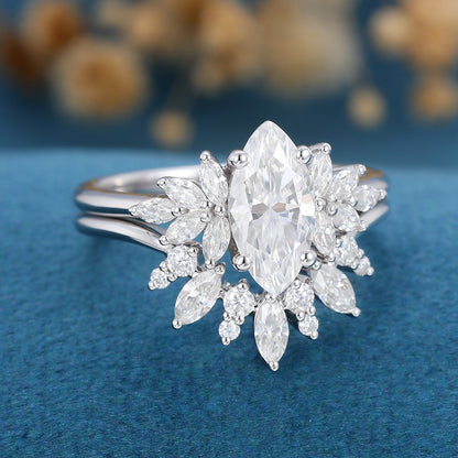 0.9 CT Marquise Cluster Moissanite Bridal Set