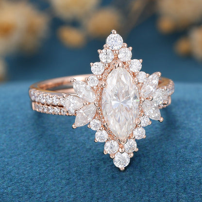 0.9 CT Marquise Cluster Moissanite Bridal Set