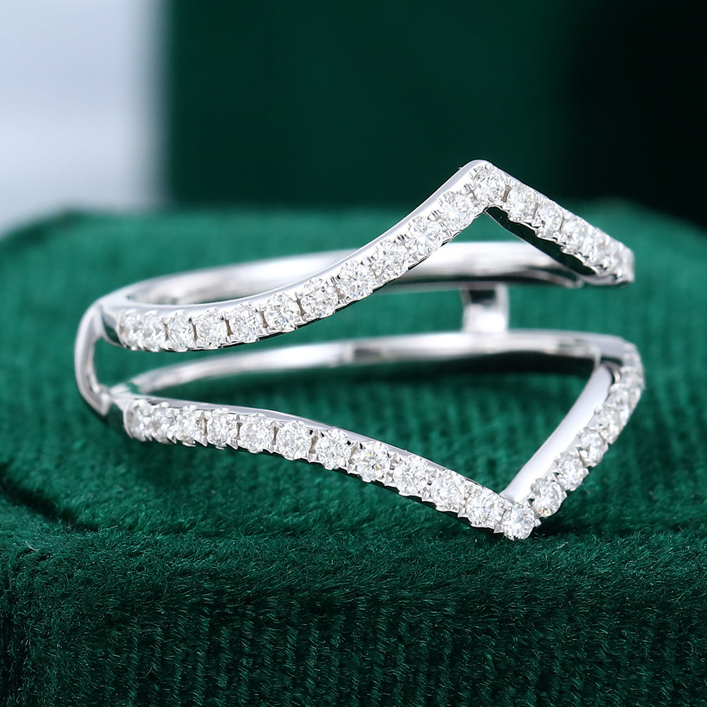 0.45 TCW Round Double Curved Moissanite Wedding Band