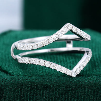 0.45 TCW Round Double Curved Moissanite Wedding Band