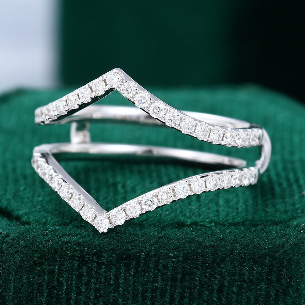 0.45 TCW Round Double Curved Moissanite Wedding Band