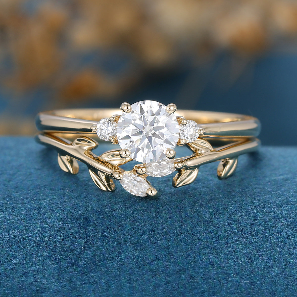 0.54 CT Round Three Stone Moissanite Bridal Set