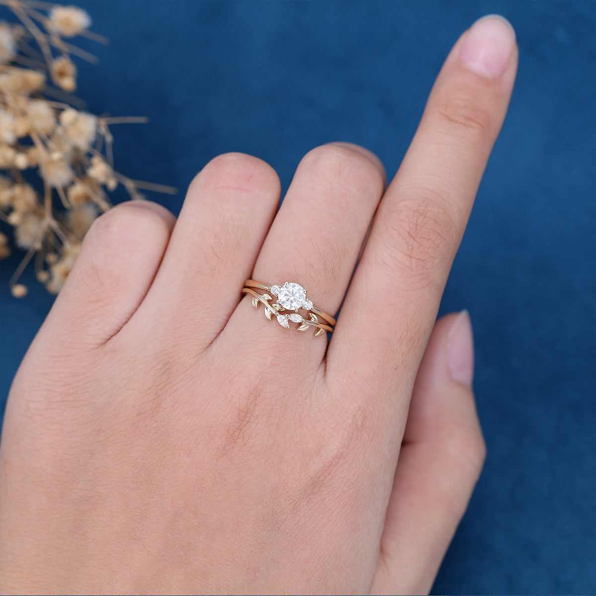 0.54 CT Round Three Stone Moissanite Bridal Set