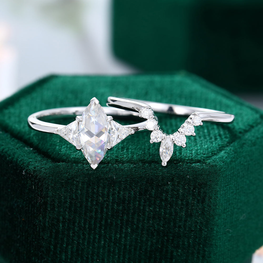 0.9 CT Marquise Three Stone Moissanite Bridal Set