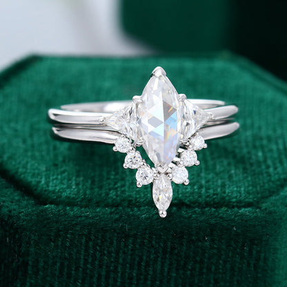0.9 CT Marquise Three Stone Moissanite Bridal Set