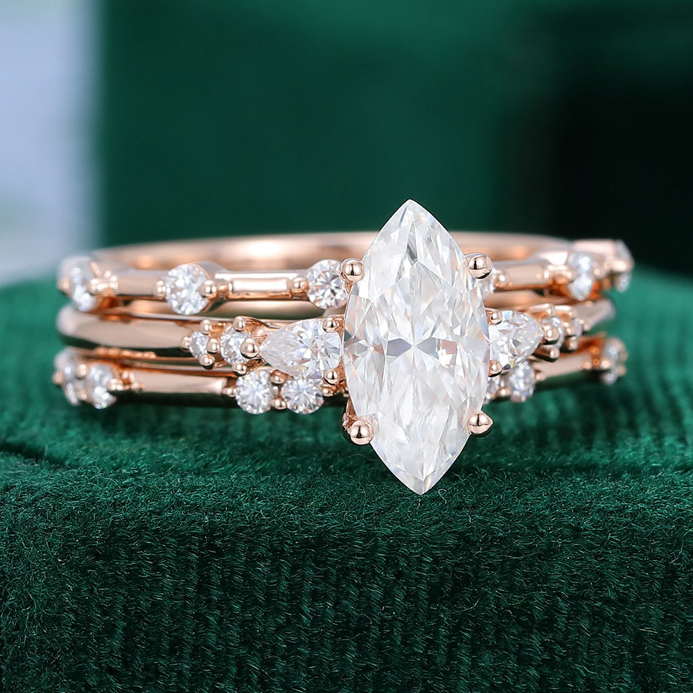 0.9 CT Marquise Cluster Moissanite Bridal Set