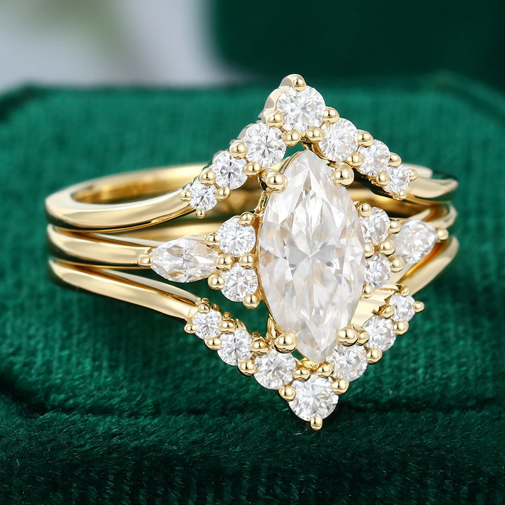 0.9 CT Marquise Cluster Moissanite Bridal Set