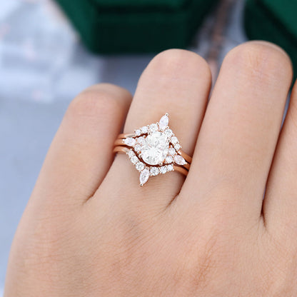 1.33 CT Oval Cluster Moissanite Bridal Set