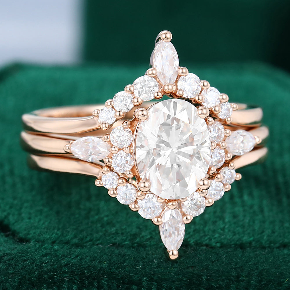 1.33 CT Oval Cluster Moissanite Bridal Set