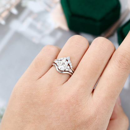 1.33 CT Oval Cluster Moissanite Bridal Set