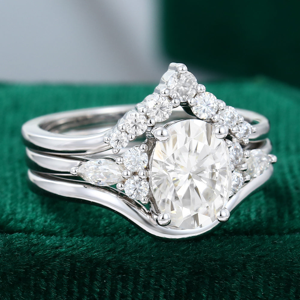 1.33 CT Oval Cluster Moissanite Bridal Set