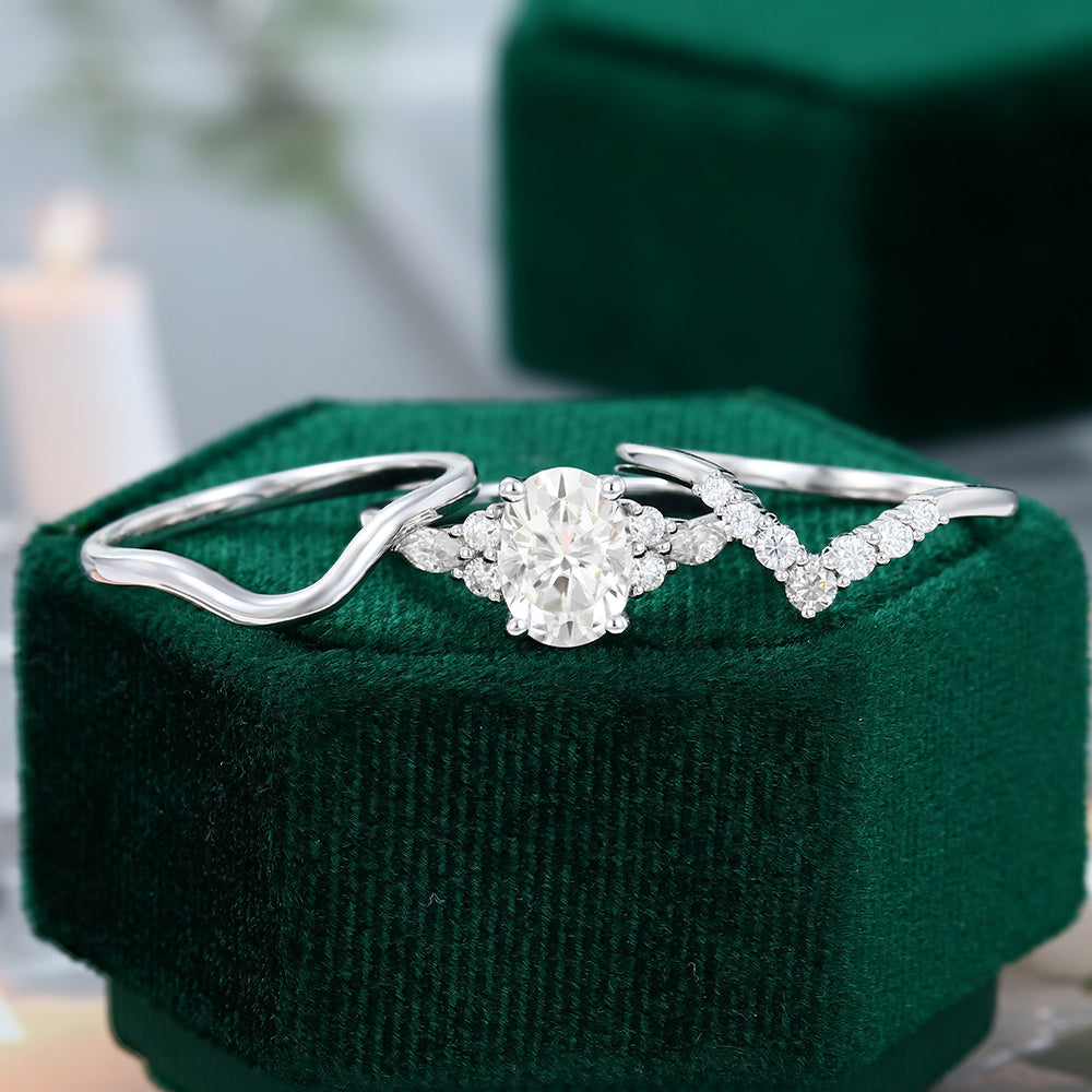 1.33 CT Oval Cluster Moissanite Bridal Set