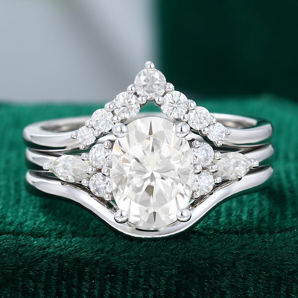 1.33 CT Oval Cluster Moissanite Bridal Set