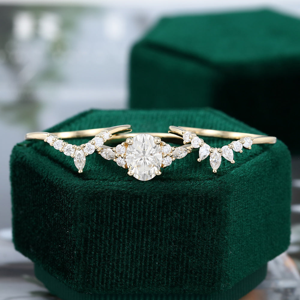 1.33 CT Oval Cluster Moissanite Bridal Set