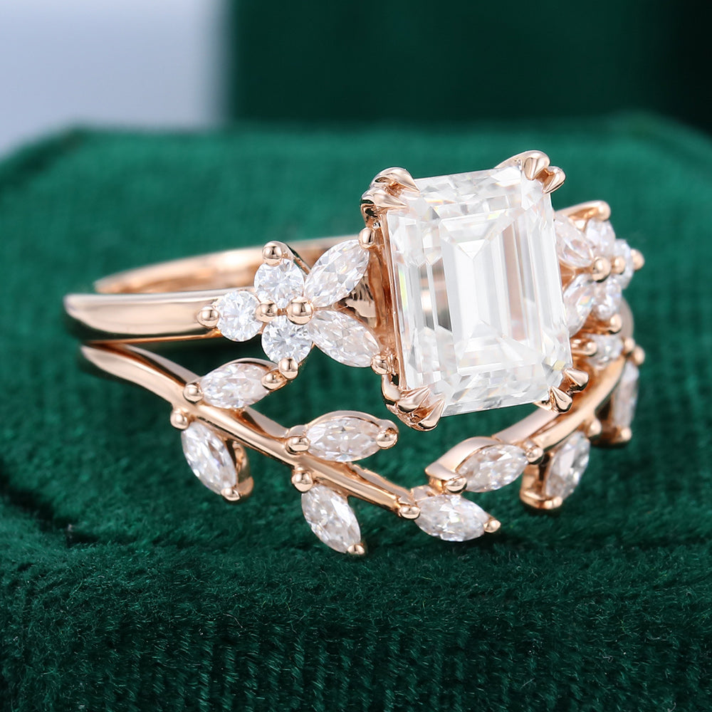 1.6 CT Emerald Cluster Moissanite Bridal Set