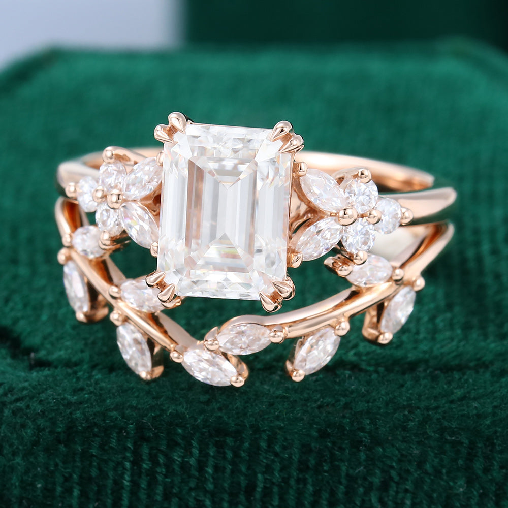 1.6 CT Emerald Cluster Moissanite Bridal Set