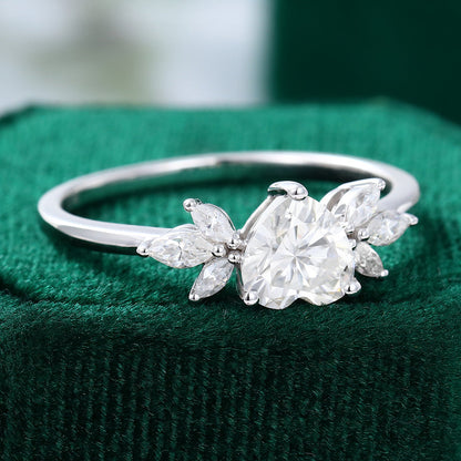 1.6 CT Heart Cluster Moissanite Engagement Ring