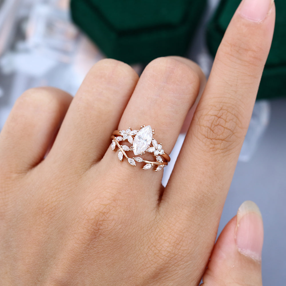 0.9 CT Marquise Cluster Moissanite Bridal Set