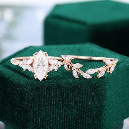 0.9 CT Marquise Cluster Moissanite Bridal Set