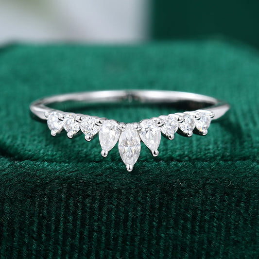 0.3 TCW Pear, Marquise & Round Curved Moissanite Wedding Band