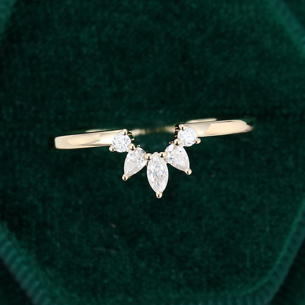 0.272 TCW Pear, Marquise & Round Curved Moissanite Wedding Band