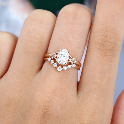 1.33 CT Oval Cluster Moissanite Bridal Set