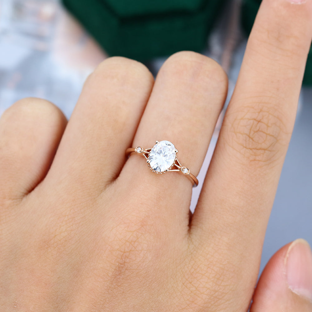 1.33 CT Oval Three Stone Moissanite Engagement Ring