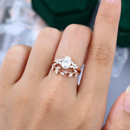 1.33 CT Oval Cluster Moissanite Bridal Set