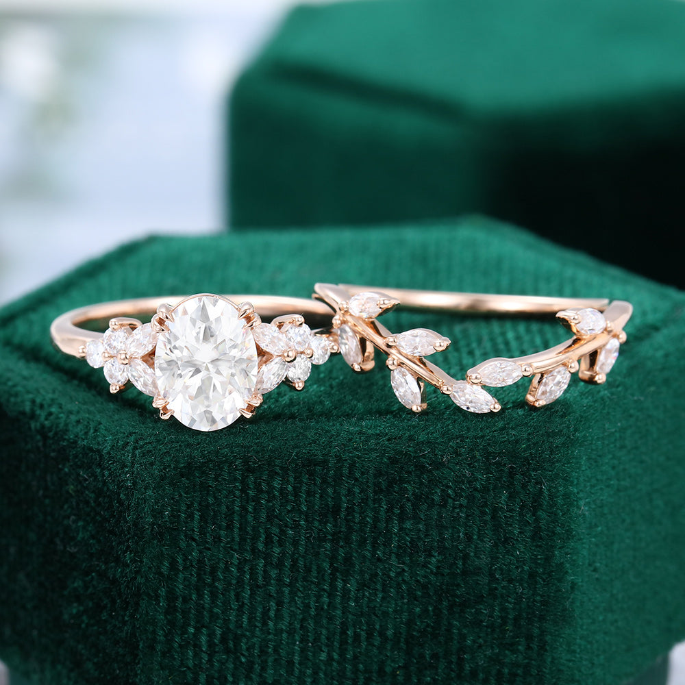 1.33 CT Oval Cluster Moissanite Bridal Set