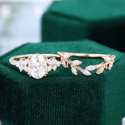 1.33 CT Oval Cluster Moissanite Bridal Set