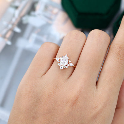 1 CT Pear Cluster Moissanite Engagement Ring