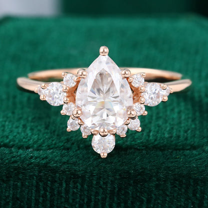 1 CT Pear Cluster Moissanite Engagement Ring