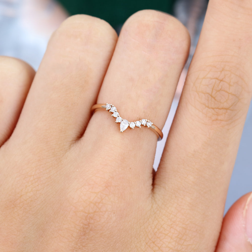 0.15 TCW Pear & Round Curved Moissanite Wedding Band